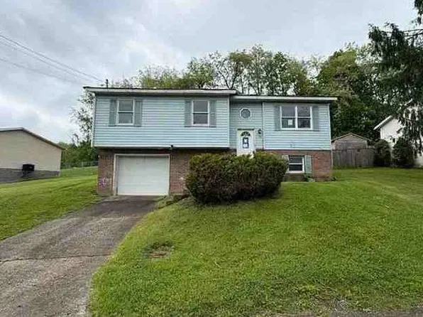 98 Meadow Dr, Lost Creek, WV 26385