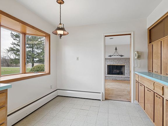 3rd image of 15010 W 163rd St