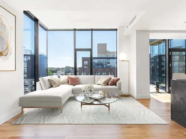 554 4th Avenue image 1 of 7