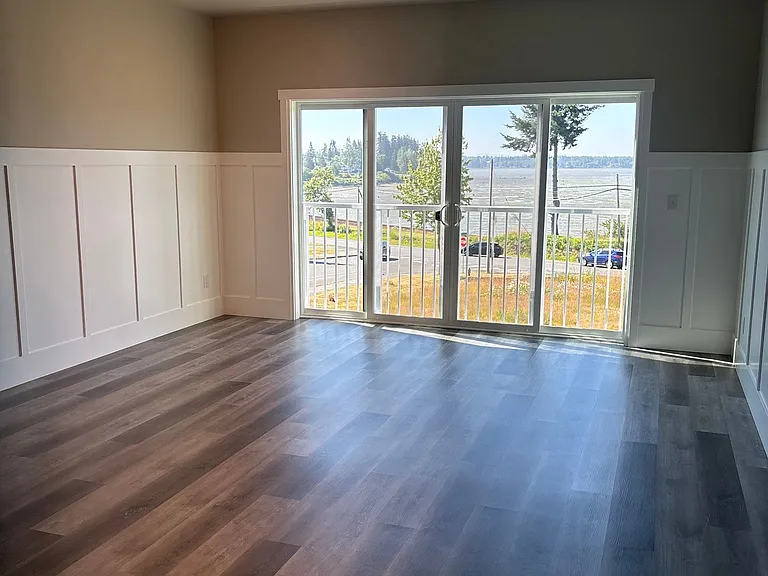 781 Georgia St — Photo 3