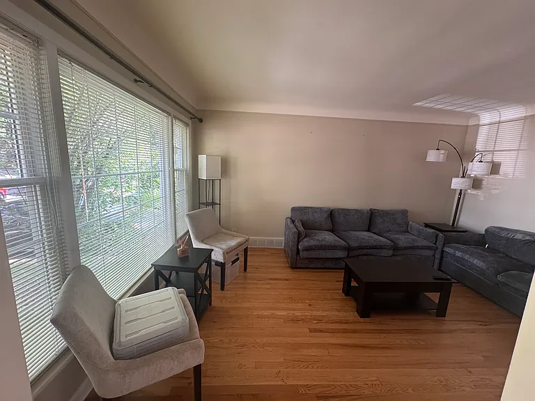 214 N Connecticut Ave — Photo 7