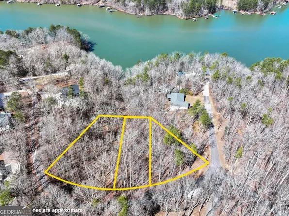 7802 Beachwood Dr, Murrayville, GA 30564