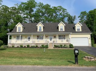 2238 S Bluff Run Dr, Hanover, IN 47243