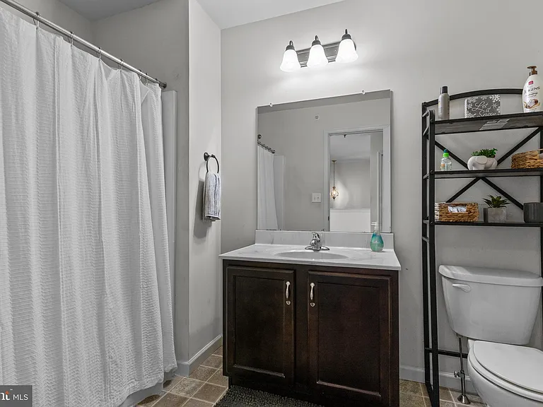 2109 Hayward Ave — Photo 19