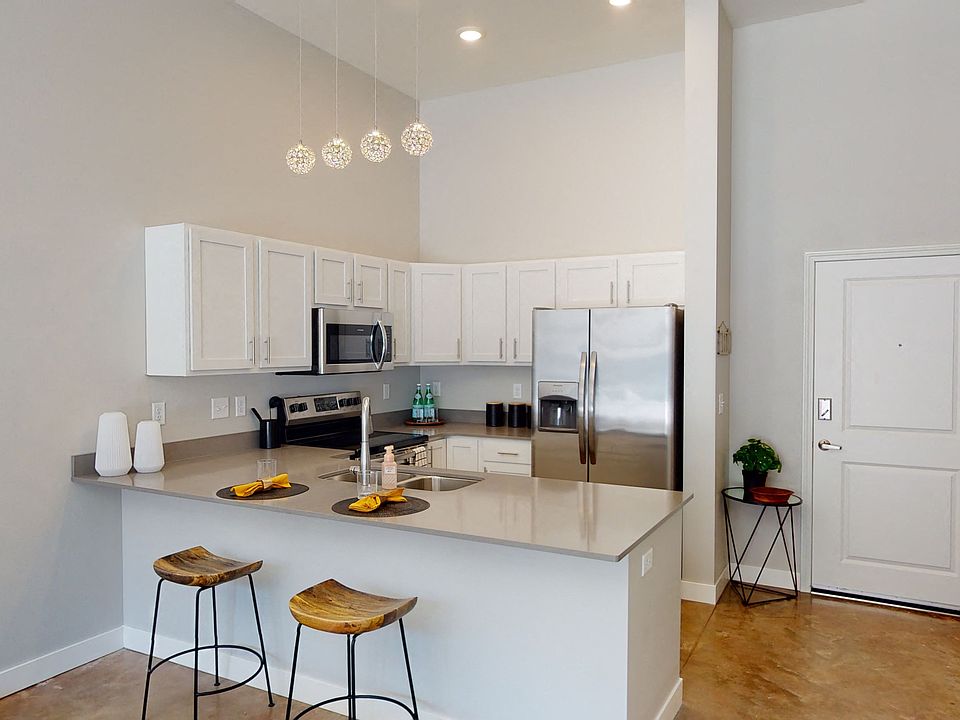Enjoy your bright kitchen