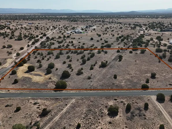 25440 N Upper Verde Trl, Paulden, AZ 86334