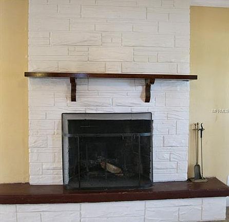 3rd image of 1838 Willow Ln