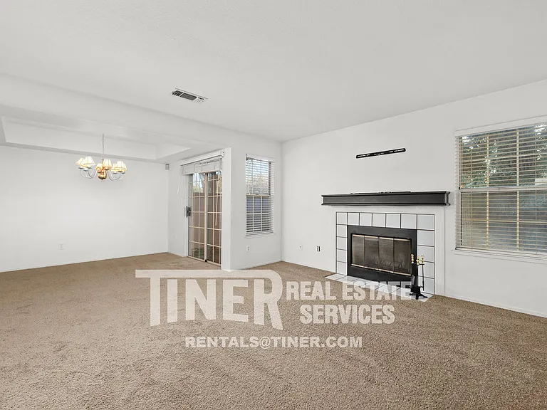 4116 Alex Ln — Photo 2