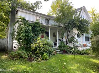 14 Cove St, Pittsfield, MA 01201