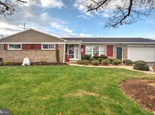 440 Ranck Rd, New Holland, PA 17557