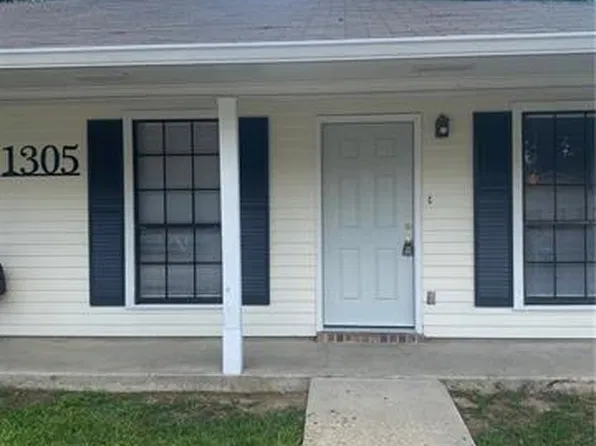 1305 Hooks Dr #B, Hammond, LA 70401