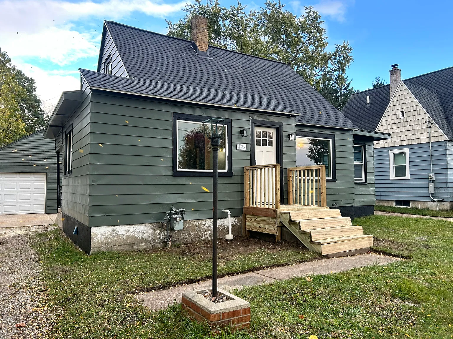 3 bed, 1529 sqft, $2,400 — Photo 2
