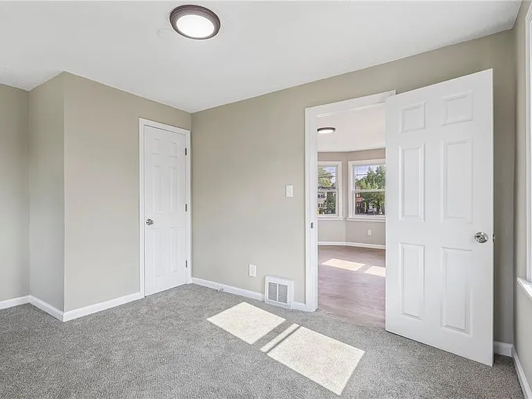 3535 Erin Ave #UP — Photo 6