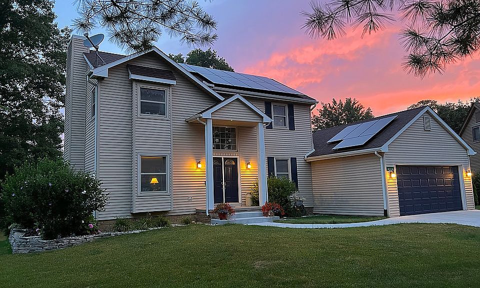 1st image of 61430 Creekview Dr