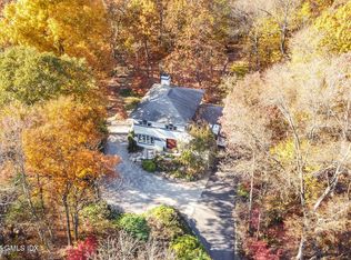 177 Briar Brae Rd, Stamford, CT 06903