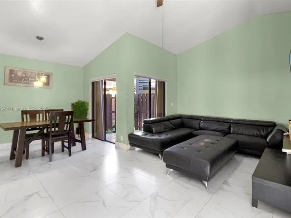 17214 NW 66th Ct, Hialeah, FL 33015