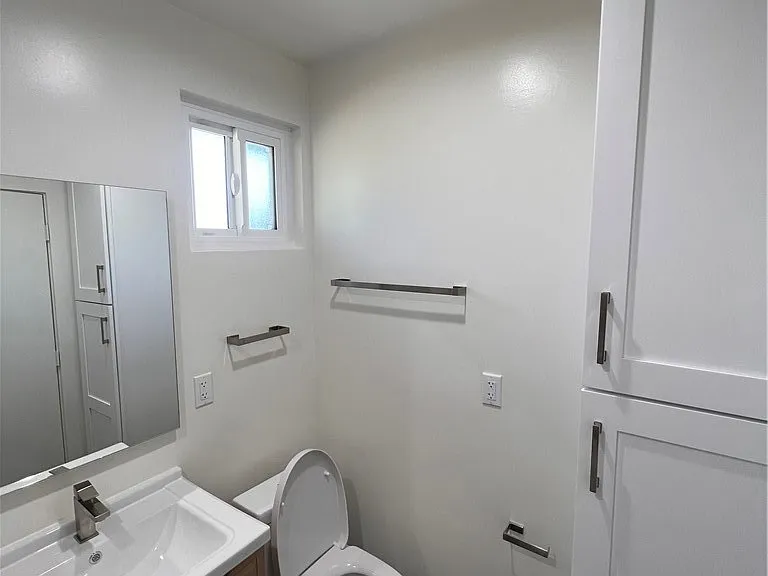 3527 E Del Mar Blvd — Photo 11