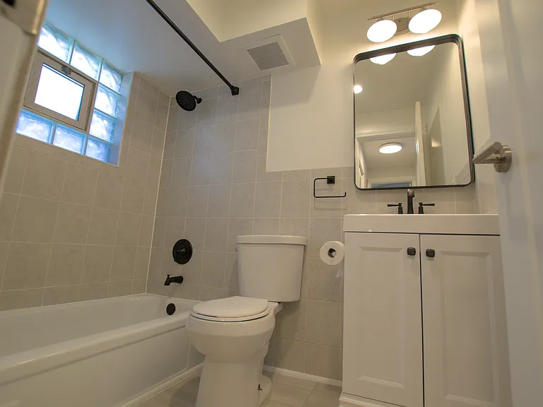 3143 S Halsted St #2F — Photo 9