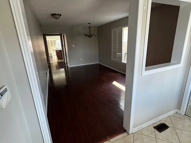 95 Sleightholme Cres — Photo 2