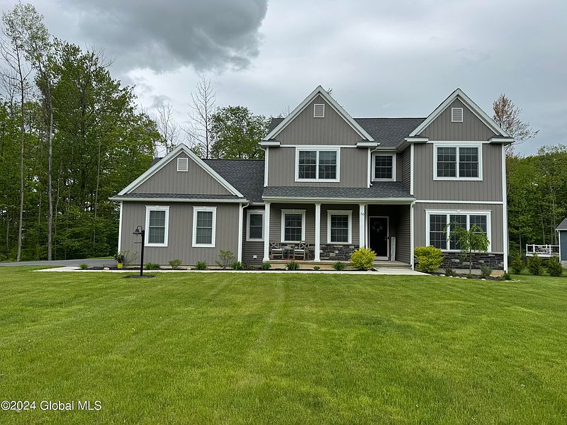 3rd image of 30 Mallory Way
