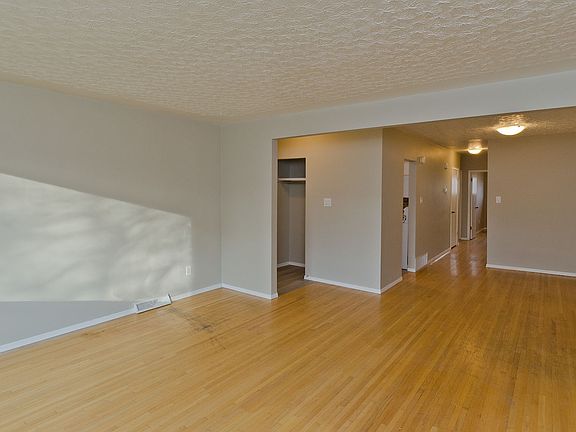 5th image of 3114 39th St SW