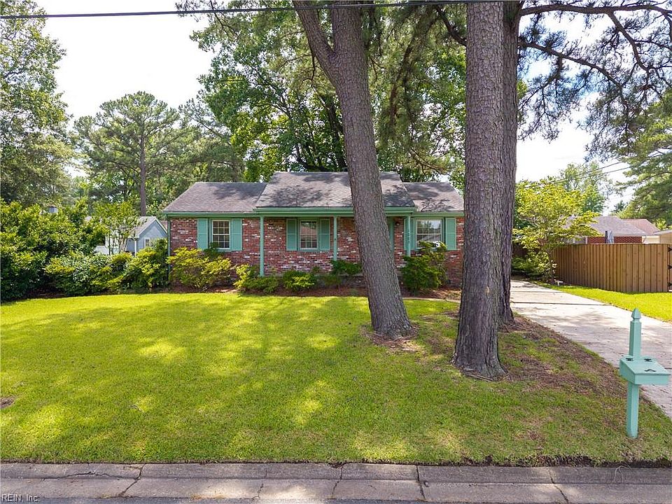 1st image of 1003 White Pine Dr