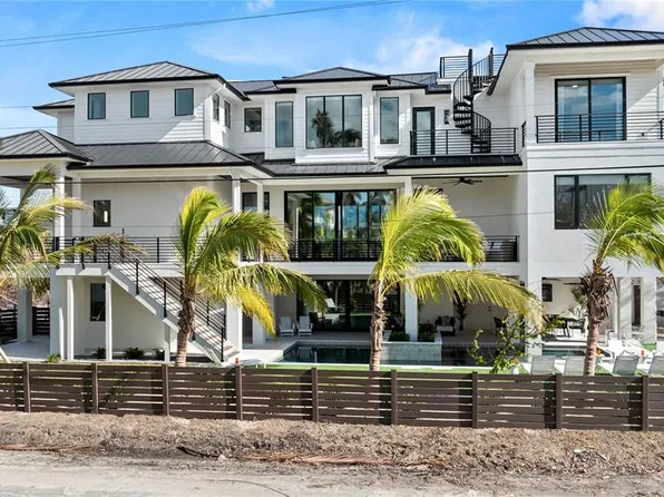 7007 Point Of Rocks Rd, Sarasota, FL 34242