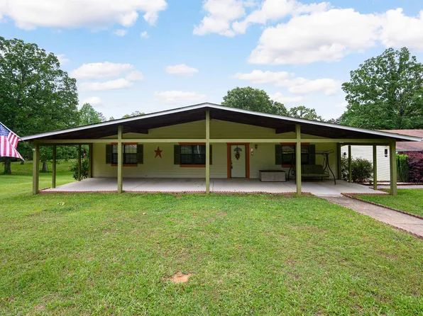 366 Porter Rd SE, Bessemer, AL 35022