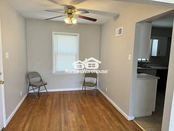 10801 Edgecliffe Dr — Photo 6