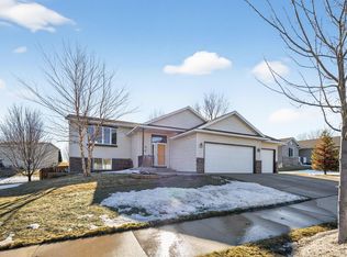 5576 51st St NW, Rochester, MN 55901