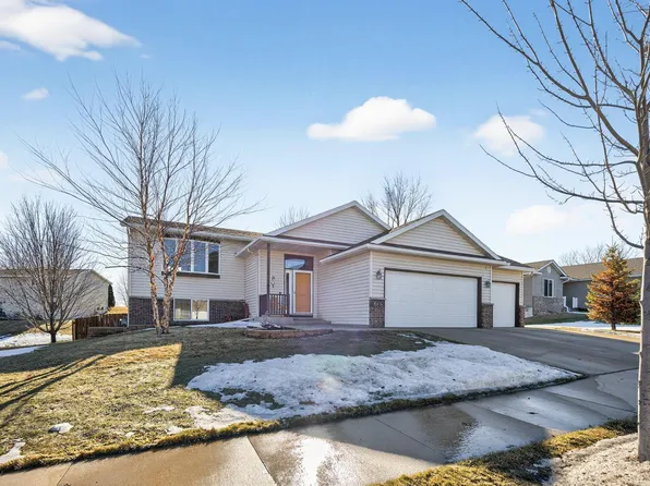 5576 51st St NW, Rochester, MN 55901