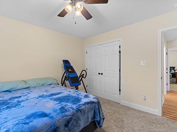 5th image of 122 Hodge Way #37