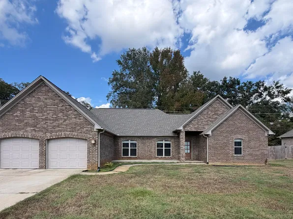 187 Creekwood Cir, Saltillo, MS 38866