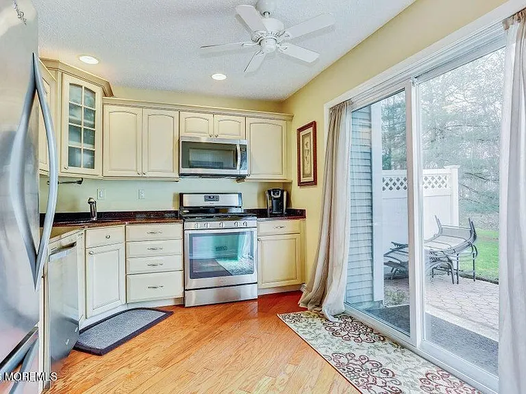 66 Secretariat Ct — Photo 9