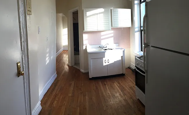 Rented by Sterling Realty Solution Inc | media 17