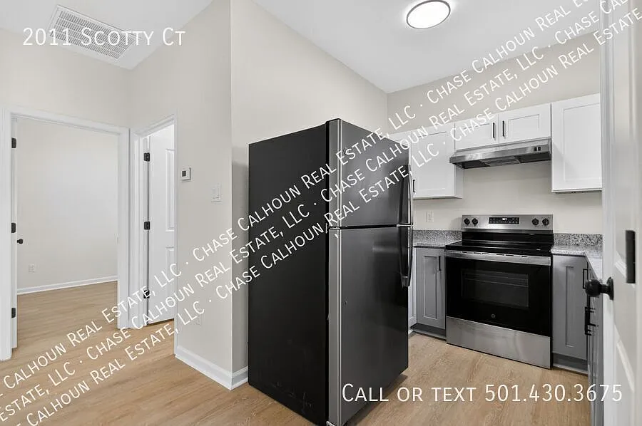 Charming duplex near the University of Arkansas at Little Rock, easy access to everything Little ... — Photo 2
