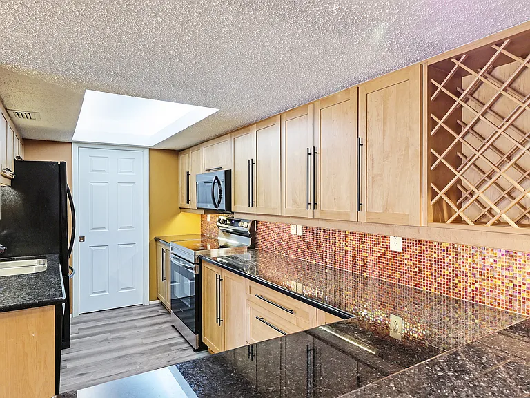 6116 43rd St W #201DAPT-201D — Photo 7