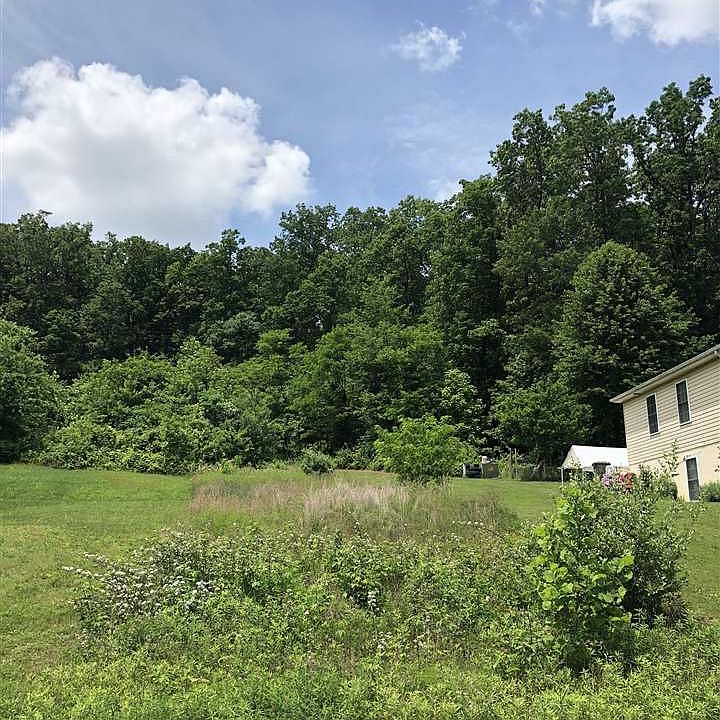2nd image of 409 Kirby Ave