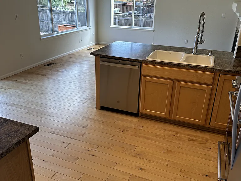 2573 Betts Cir — Photo 14