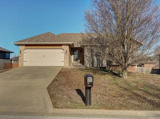 824 N Cox Ave, Republic, MO 65738