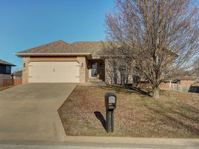 824 N Cox Avenue, Republic, MO, 65738