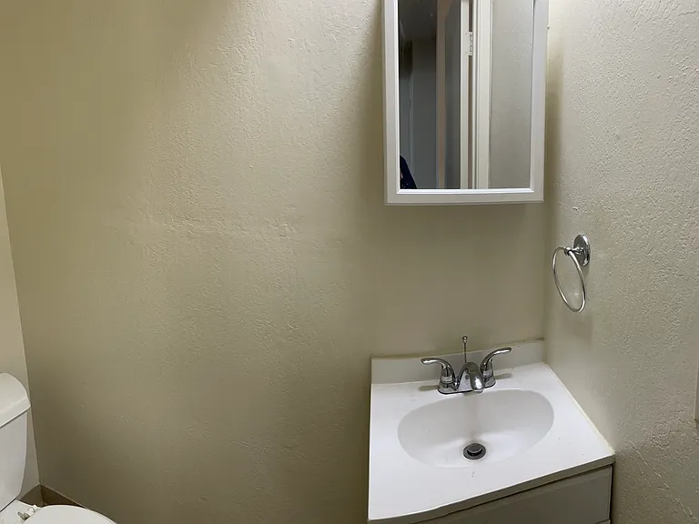 238 Montecito Ave #110 — Photo 4