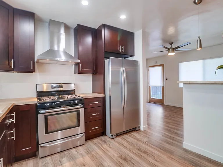 4012 Ingraham St #A — Photo 16