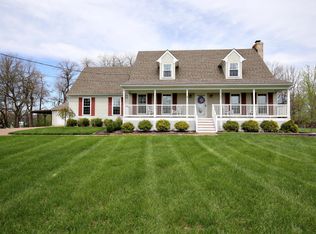 2125 Outer Circle Dr, Crestwood, KY 40014