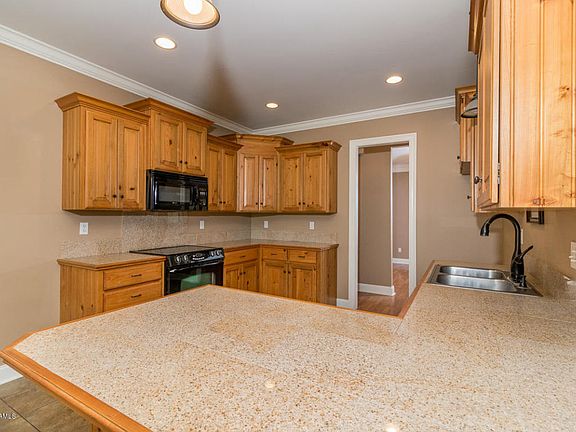 4th image of 104 Morganwood Ln