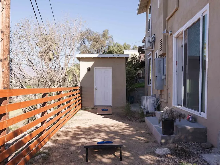 O'Sullivan Dr — Photo 86
