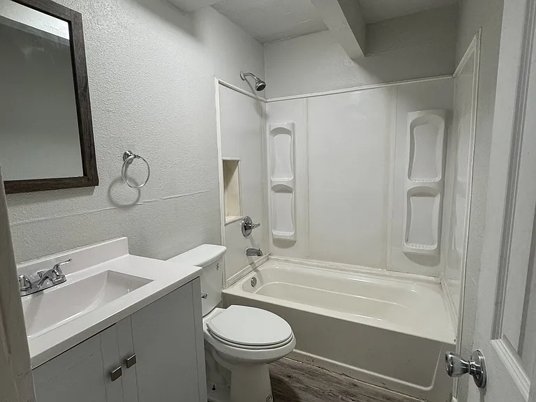 200B Wortham Dr — Photo 8