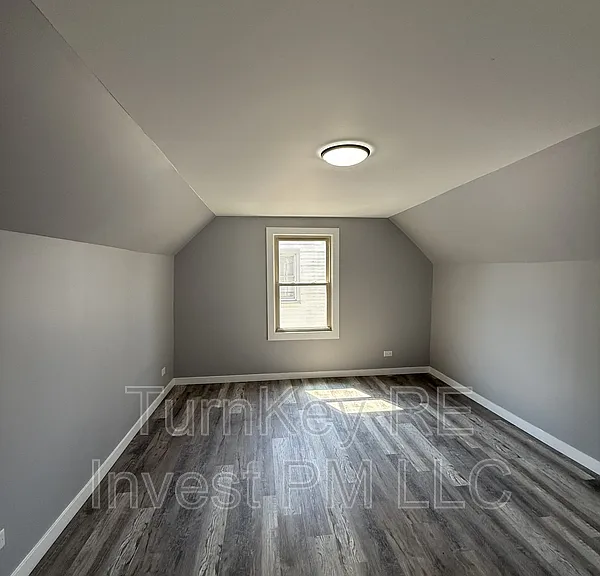 18343 Oakwood Ave #1 — Photo 6
