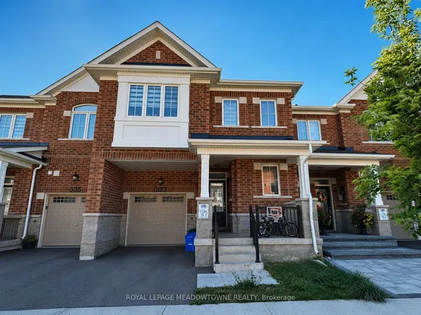 523 Bellflower Ct, Milton, ON L9E 1W5