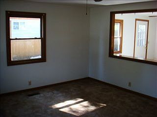 4th image of 551 Manchester Dr